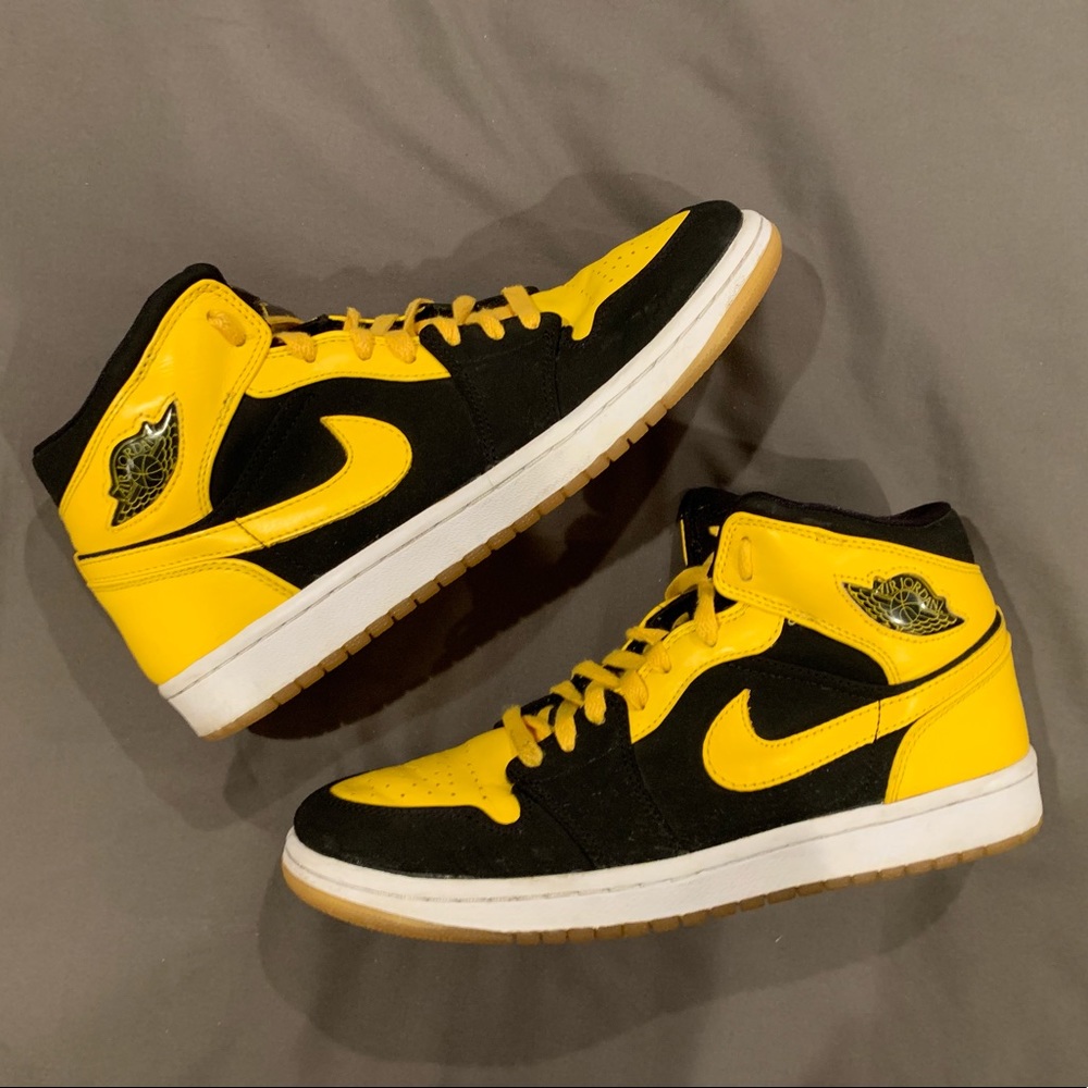 Nike Air Jordan 1  “New Love / Beginning Moments”